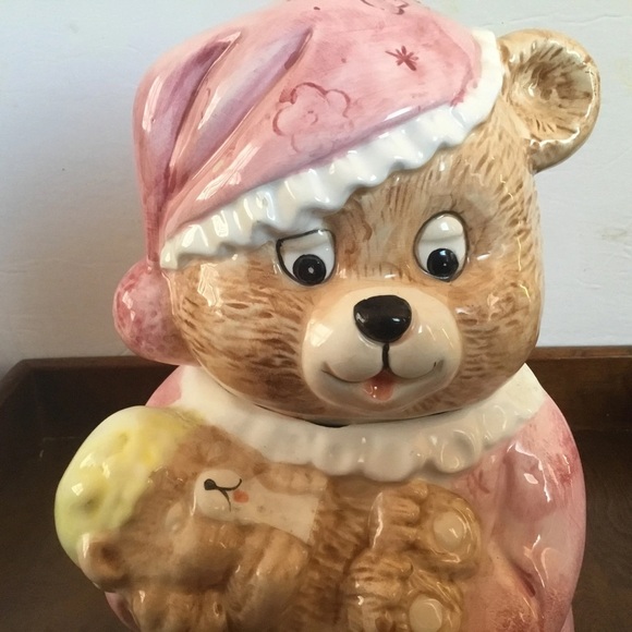 Charming vintage legend cookie jar for when the grandkids come over- very trendy - Picture 2 of 10